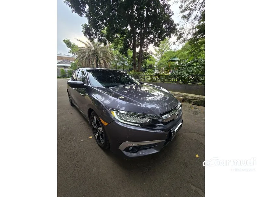 2016 Honda Civic ES Sedan
