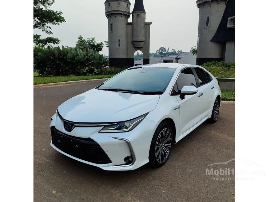 2023 Toyota Corolla Altis HYBRID Sedan