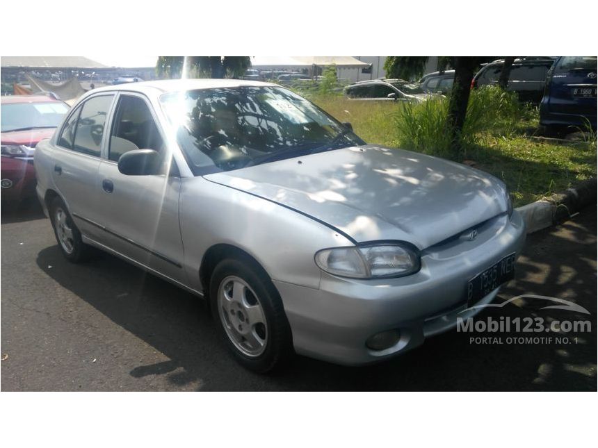 Jual Mobil  Hyundai  Accent  2001  GLS 1 5 di DKI Jakarta 