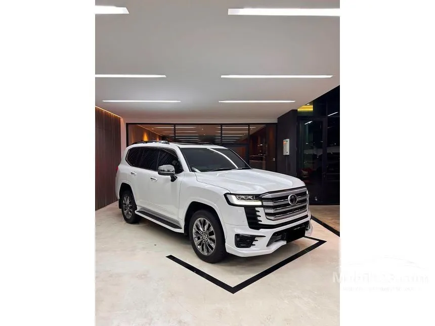 2024 Toyota Land Cruiser 300 VX-R SUV