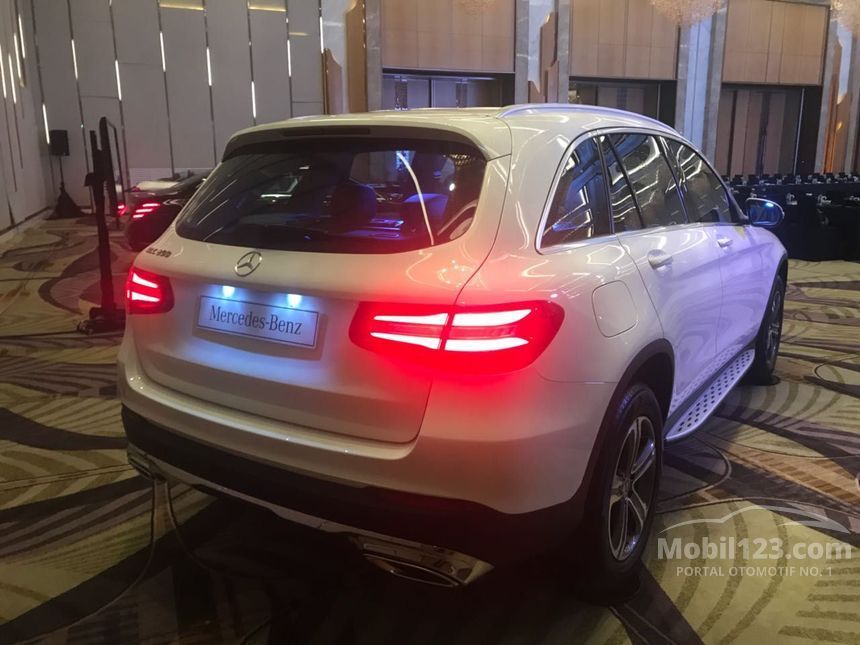 Jual Mobil Mercedes-Benz GLC 200 2017 Exclusive 2.0 di DKI 