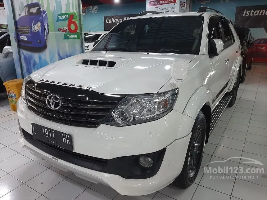 Jual Mobil Toyota Fortuner 2013 G TRD 2.5 di Jawa Timur Automatic SUV Putih Rp 300.000.000