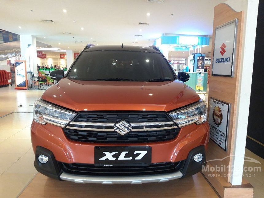 Jual Mobil Suzuki XL7 2021 ALPHA 1.5 di Jawa Timur Automatic Wagon