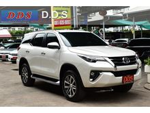 2017 Toyota Fortuner 2.4 (ปี 15-18) V SUV AT