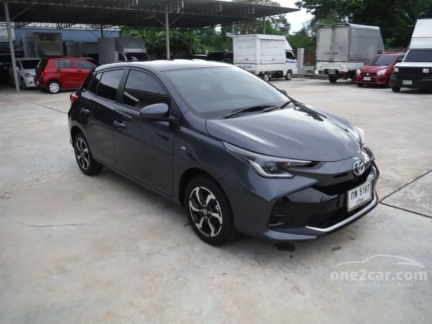 2023 Toyota YARIS Sport Hatchback
