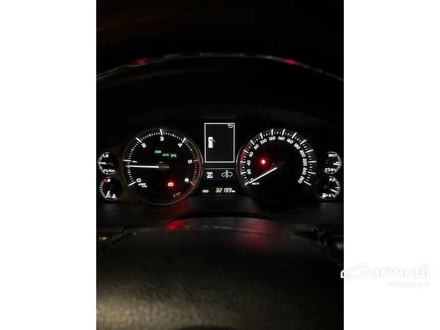 2019 Toyota Land Cruiser 200 VX-R SUV
