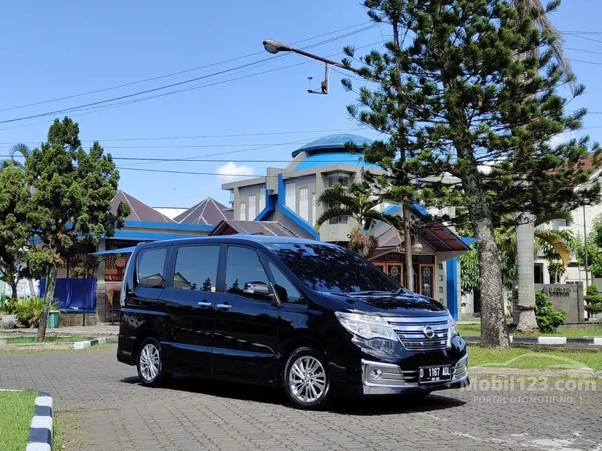 Jual Mobil Nissan Serena 2015 Highway Star 2.0 di Jawa Barat Automatic MPV Hitam Rp 229.000.000