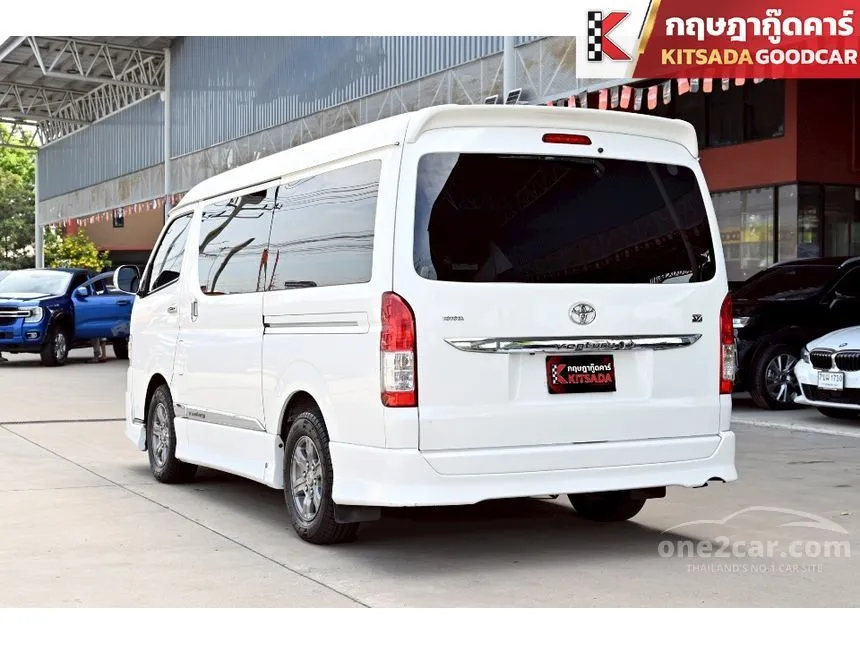 2019 Toyota VENTURY V Van