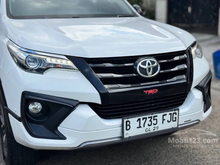 2019 Toyota Fortuner SRZ TRD 4X2 SUV