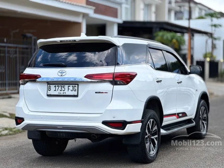2019 Toyota Fortuner SRZ TRD 4X2 SUV