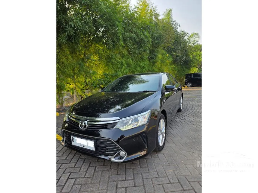 2017 Toyota Camry V Sedan