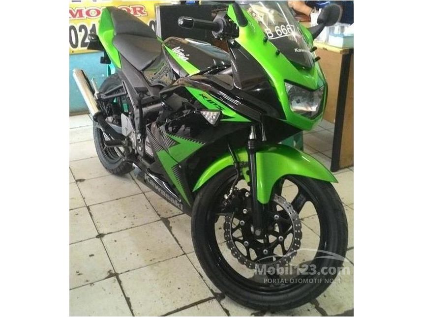 72Fotoninja rr hijau 2014Terbaru