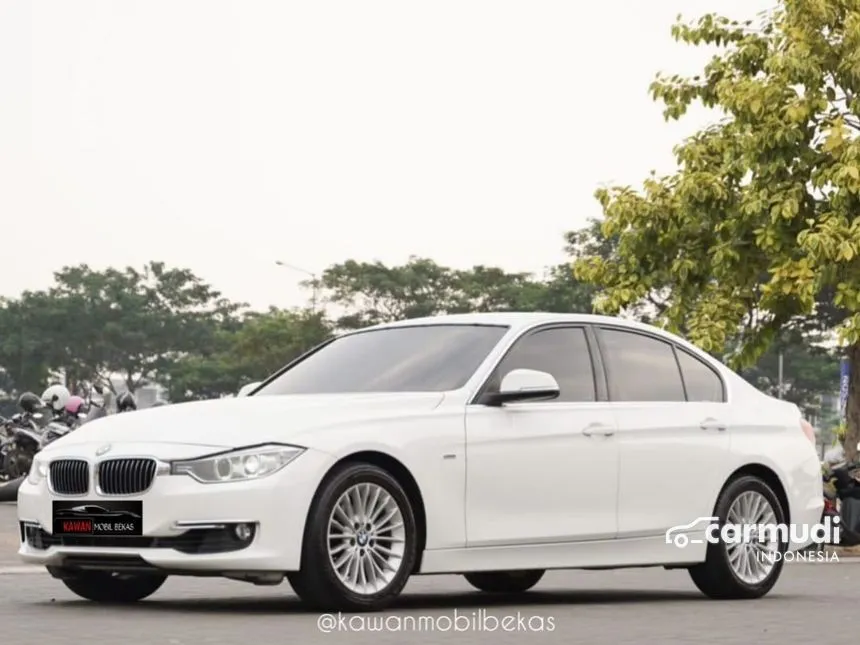 2015 BMW 320i Luxury Sedan