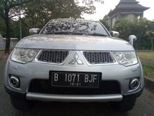 Pajero sport Dakar 2011 a/n serdiri pajak baru ban bgs jual Cash
