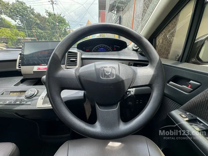 2013 Honda Freed E MPV