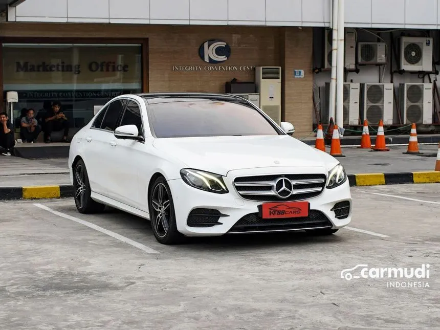 2017 Mercedes-Benz E300 AMG Line Sedan