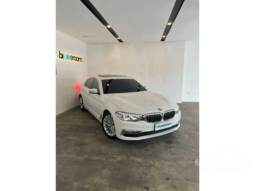 Jual Mobil BMW 530i 2017 Luxury 2.0 di DKI Jakarta Automatic Sedan Putih Rp 735.000.000