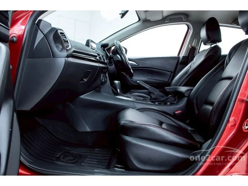 2016 Mazda 3 E Sedan