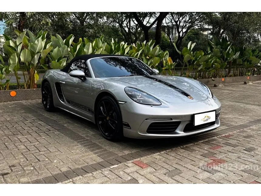 2025 Porsche 718 Boxster Convertible