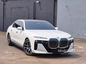 2024 BMW 735i 3.0 M Sport Sedan
