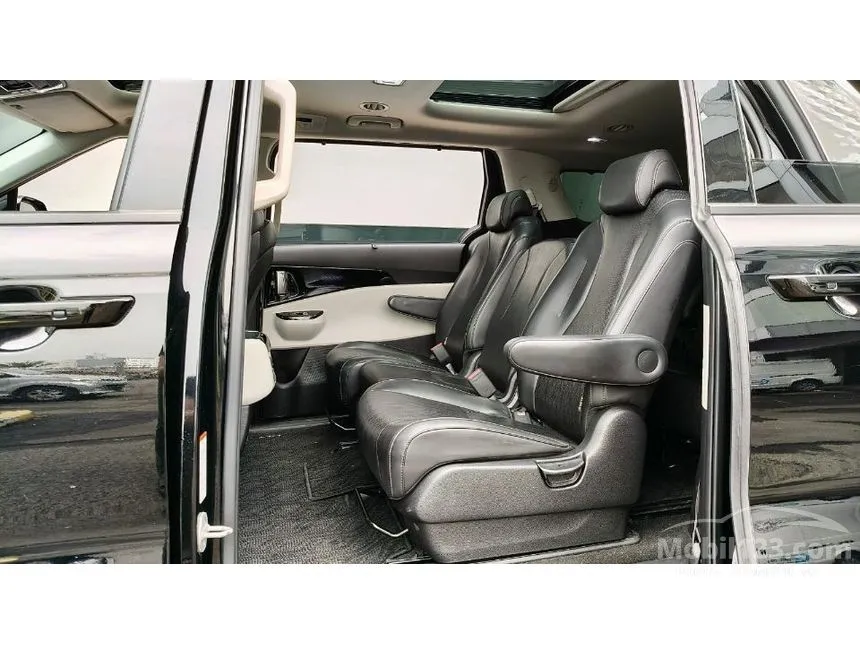 2022 KIA Grand Carnival Premiere 11 Seater MPV