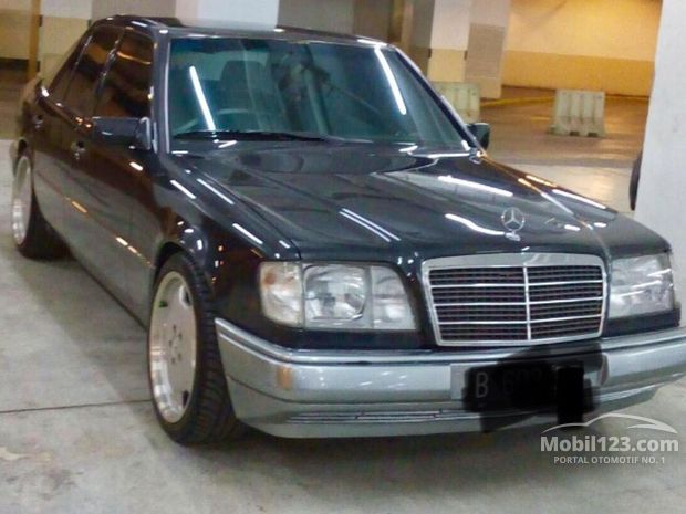  Mercedes  Benz E Class Mobil  bekas dijual di Dki Jakarta 