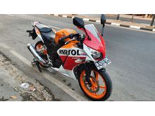 Honda CBR 150 tahun 2015 bisa kredit