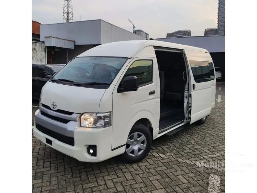 Jual Mobil Toyota Hiace 2023 Commuter 3.0 di Banten Manual Van Wagon ...