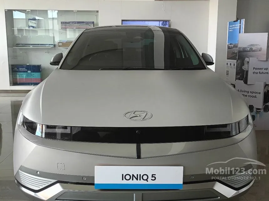 Jual Mobil Hyundai IONIQ 5 2023 Long Range Signature di Banten Automatic Wagon Abu
