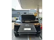 2023 Lexus LX 600 3.4 VIP SUV 7 Seater F-Sport AWD 4x4 AT Black on Black Odo Low (LIKE NEW) TERMURAH)