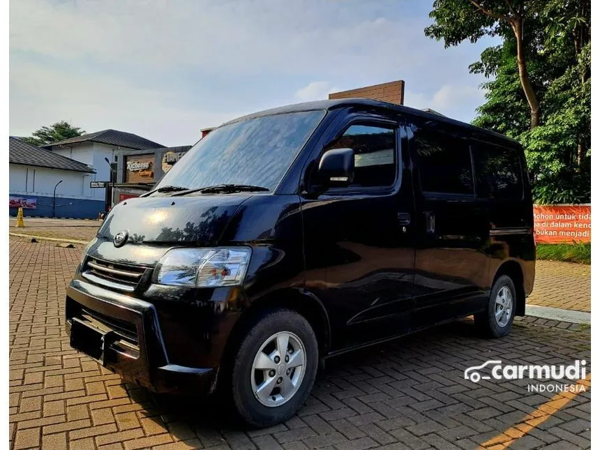 2022 Daihatsu Gran Max Mini Bus D PS Van
