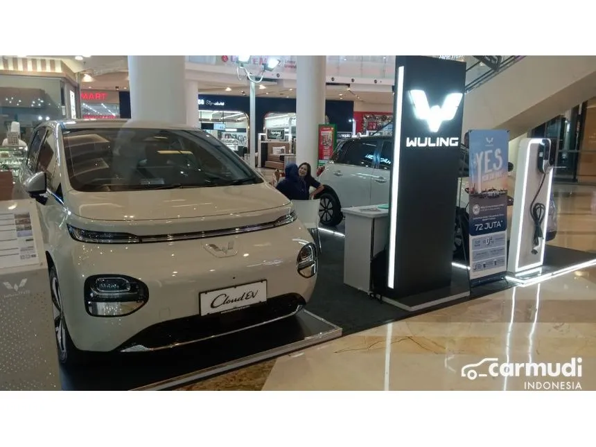 2024 Wuling Cloud EV EV Hatchback