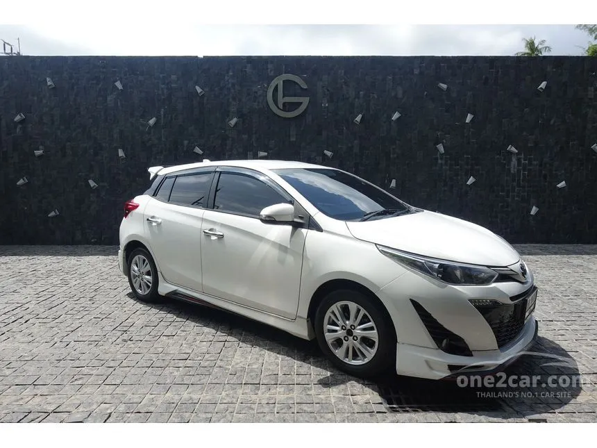 2018 Toyota YARIS G Hatchback