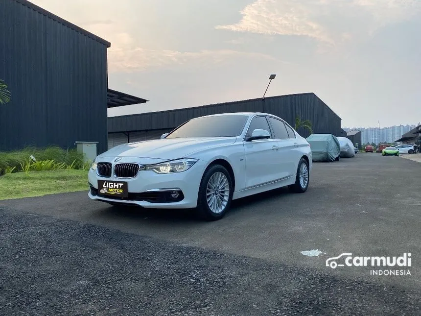 Jual Mobil BMW 320i 2018 Luxury 2.0 di DKI Jakarta Automatic Sedan Putih Rp 428.000.000