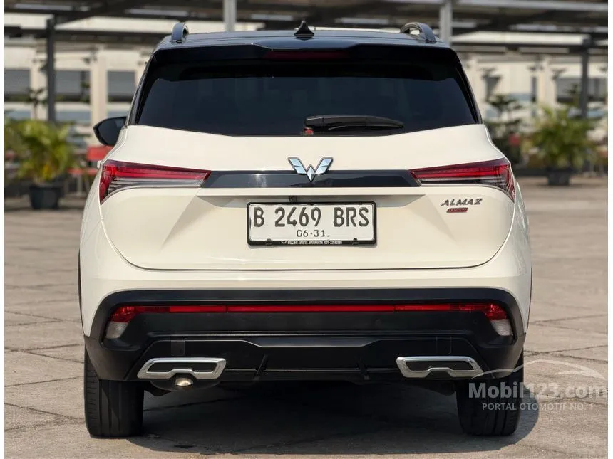 2021 Wuling Almaz RS Exclusive 7 Seater SUV
