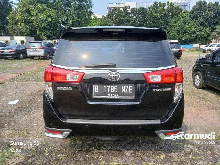 2019 Toyota Innova Venturer Wagon