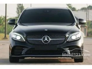 2019 Mercedes-Benz C300 2.0 AMG Line Sedan