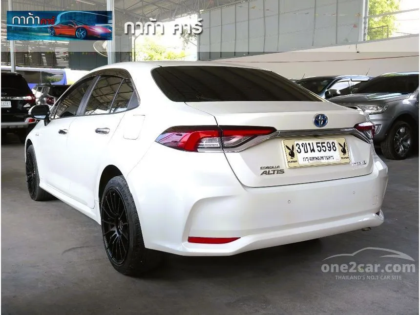 2022 Toyota Corolla Altis Hybrid Premium Sedan