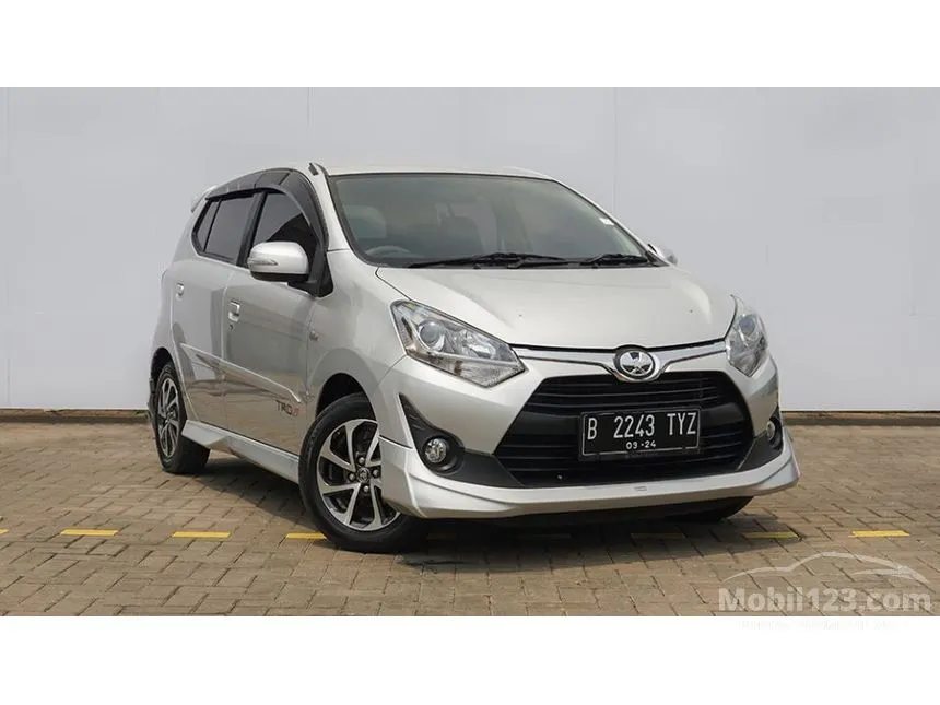 Jual Mobil Toyota Agya 2019 TRD 1.2 di Jawa Barat Manual Hatchback Silver Rp 116.000.000