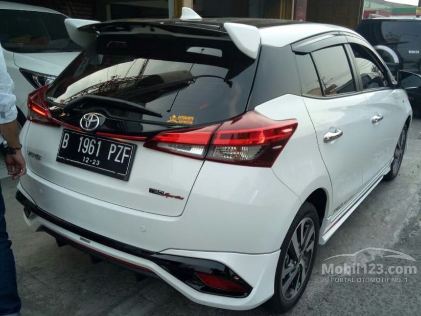 Jual Mobil Toyota Yaris 2018 TRD Sportivo 1.5 di Jawa 