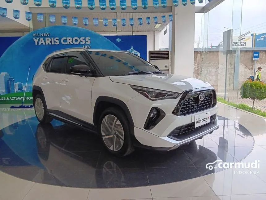 Jual Mobil Toyota Yaris Cross 2023 S GR Parts Aero Package 1.5 di DKI Jakarta Automatic Wagon Putih Rp 383.000.000