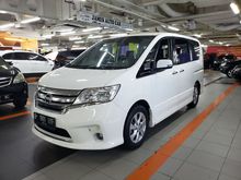 Nissan Serena HWS 2015 AT Putih TDP 35 Juta