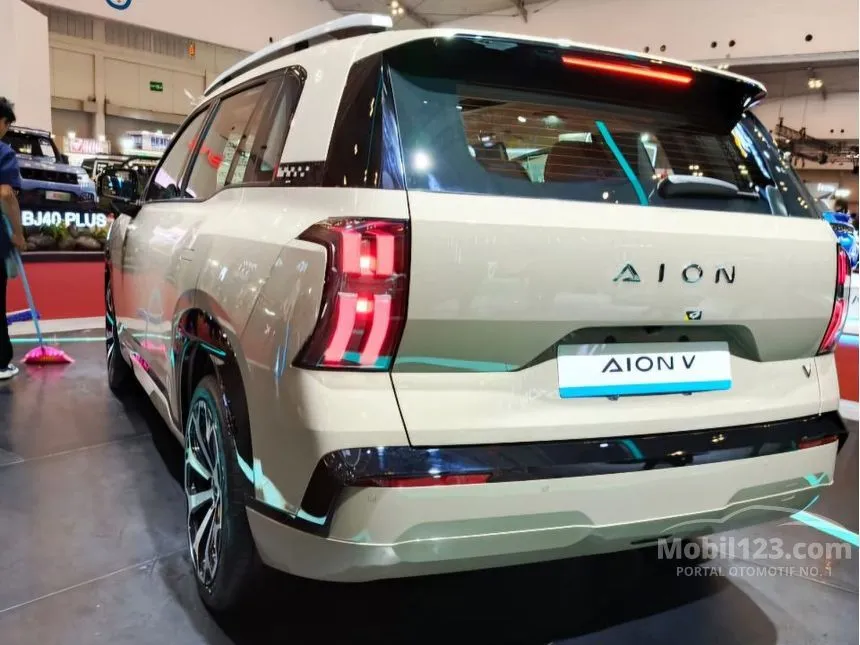 2026 GAC AION V Luxury SUV