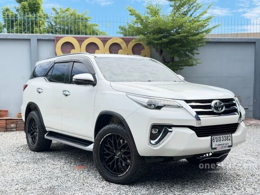 2018 Toyota FORTUNER V SUV
