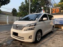 ANTIKK TOP condition Toyota Vellfire 2.4 V AT 2011 Putih LOW km Tgn 1