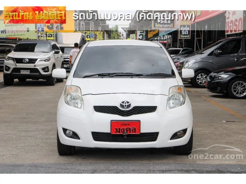 2013 Toyota YARIS J Hatchback
