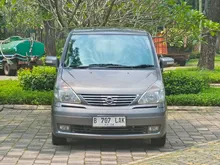 2011 Nissan Serena 2.0 Highway Star MPV Abu-Abu KM 88 Rb (DP 30 Jt)