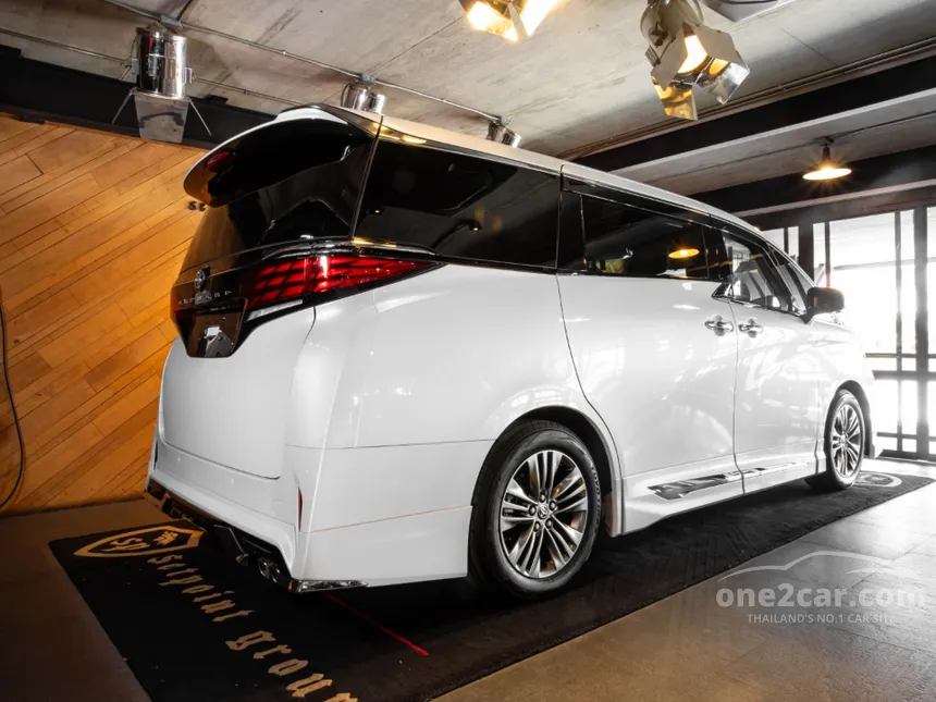 2026 Toyota ALPHARD Z Van