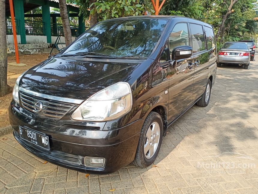 Nissan sirena 2004