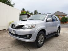 2012 Toyota Fortuner 3.0 (ปี 12-15) V SUV AT